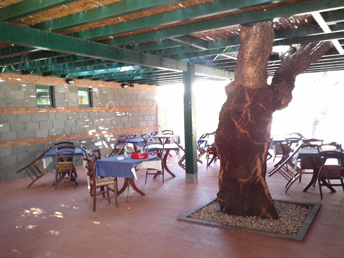 Nuraghe Ruiu Camping & Bungalow Norbello Bagian luar foto