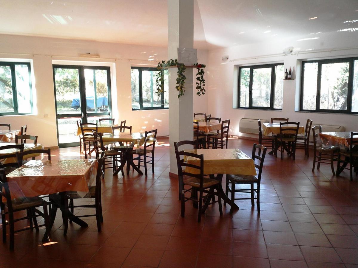 Nuraghe Ruiu Camping & Bungalow Norbello Bagian luar foto