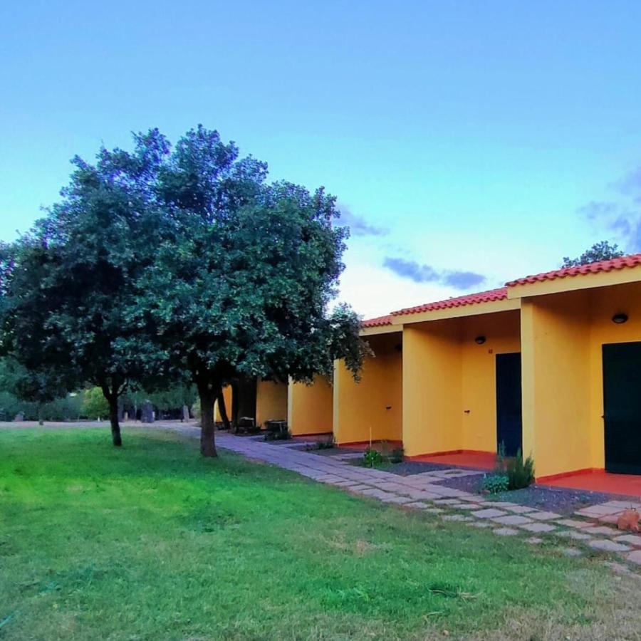 Nuraghe Ruiu Camping & Bungalow Norbello Bagian luar foto